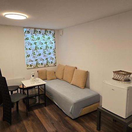 Beautiful 2 Rooms Apartment In Klofta,Near Oslo Airport& Oslo Eksteriør billede